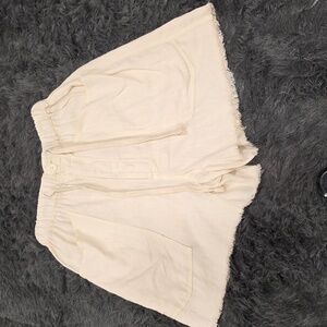 Free People-Cream Drawstring Linen Fray Shorts. Size S